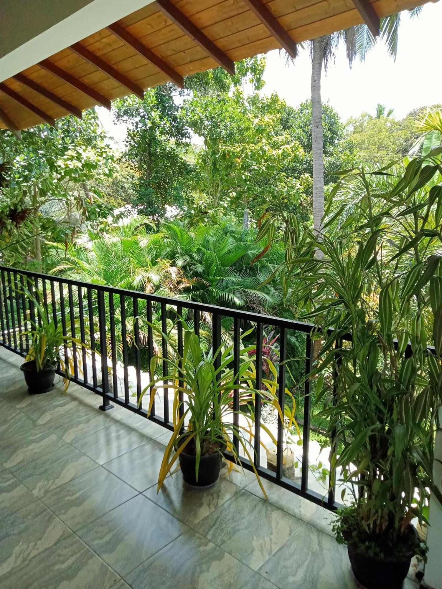 Kithmi Resort Polonnâruvâ Extérieur photo
