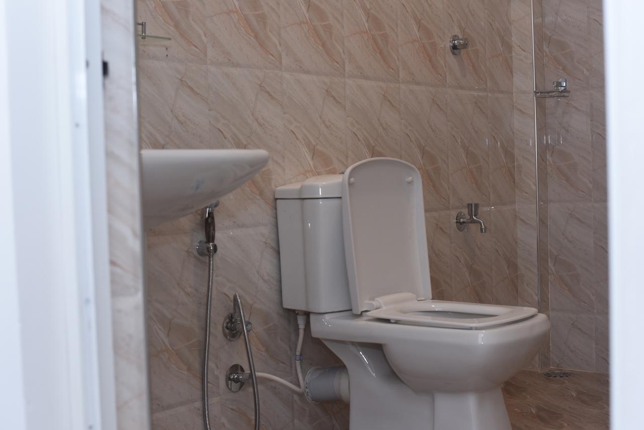 Kithmi Resort Polonnâruvâ Extérieur photo
